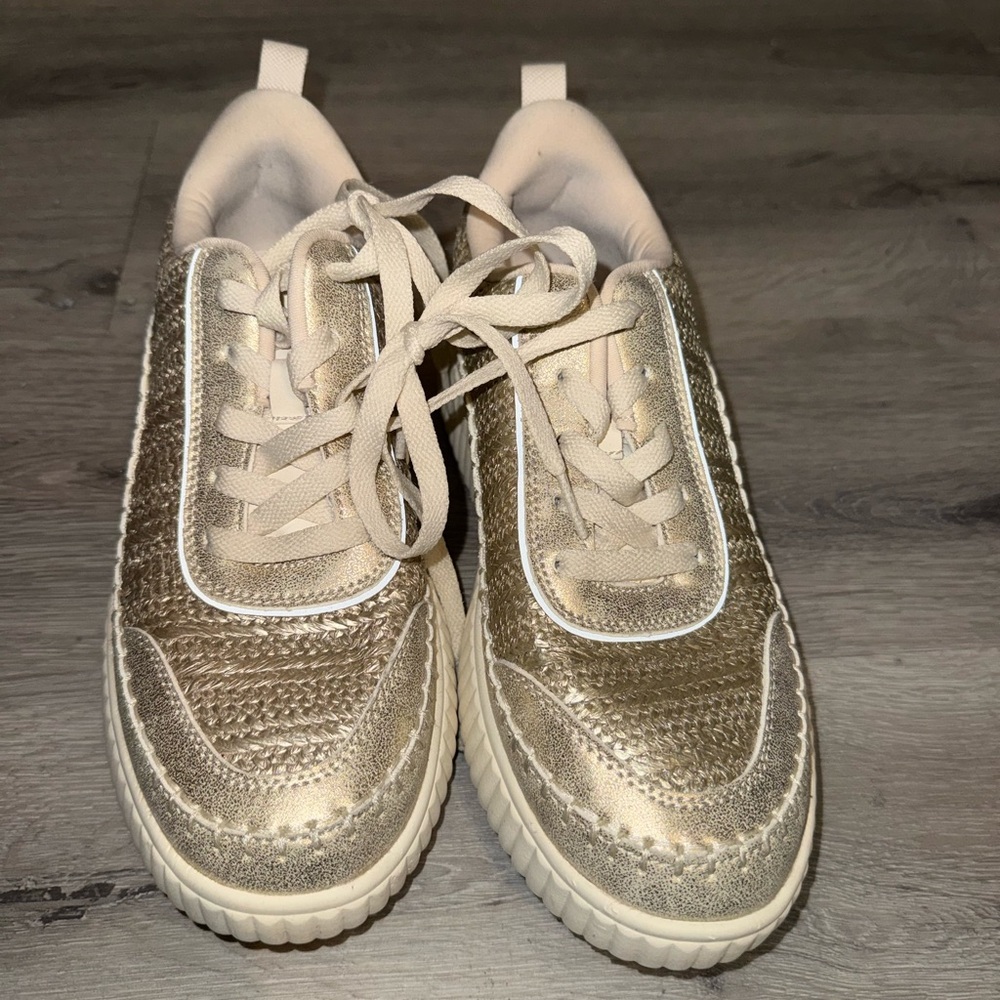 Dream Pairs Metallic Gold Sneakers